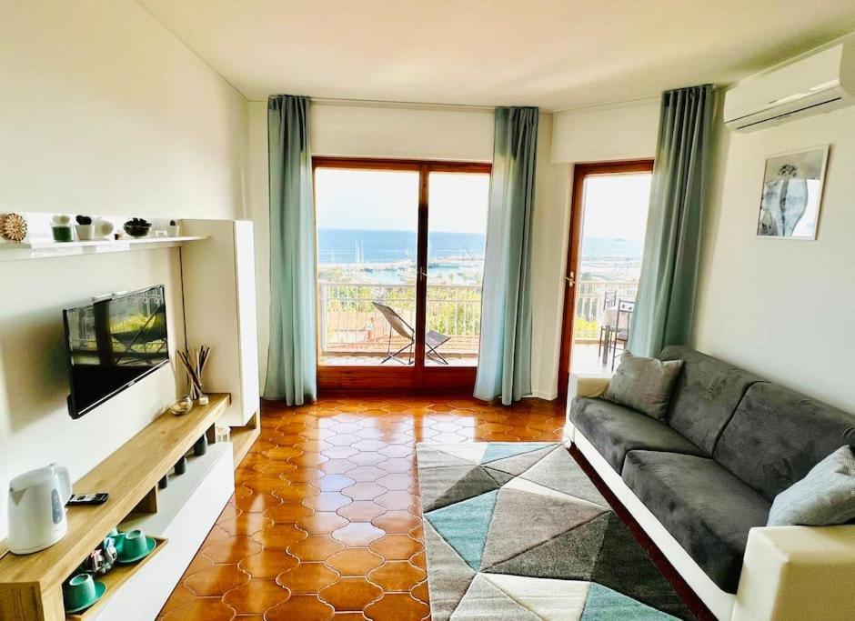 Special Home Vista Mare E Parcheggio Privato Сан Ремо Екстериор снимка
