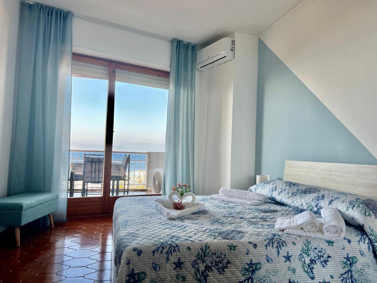 Special Home Vista Mare E Parcheggio Privato Сан Ремо Екстериор снимка