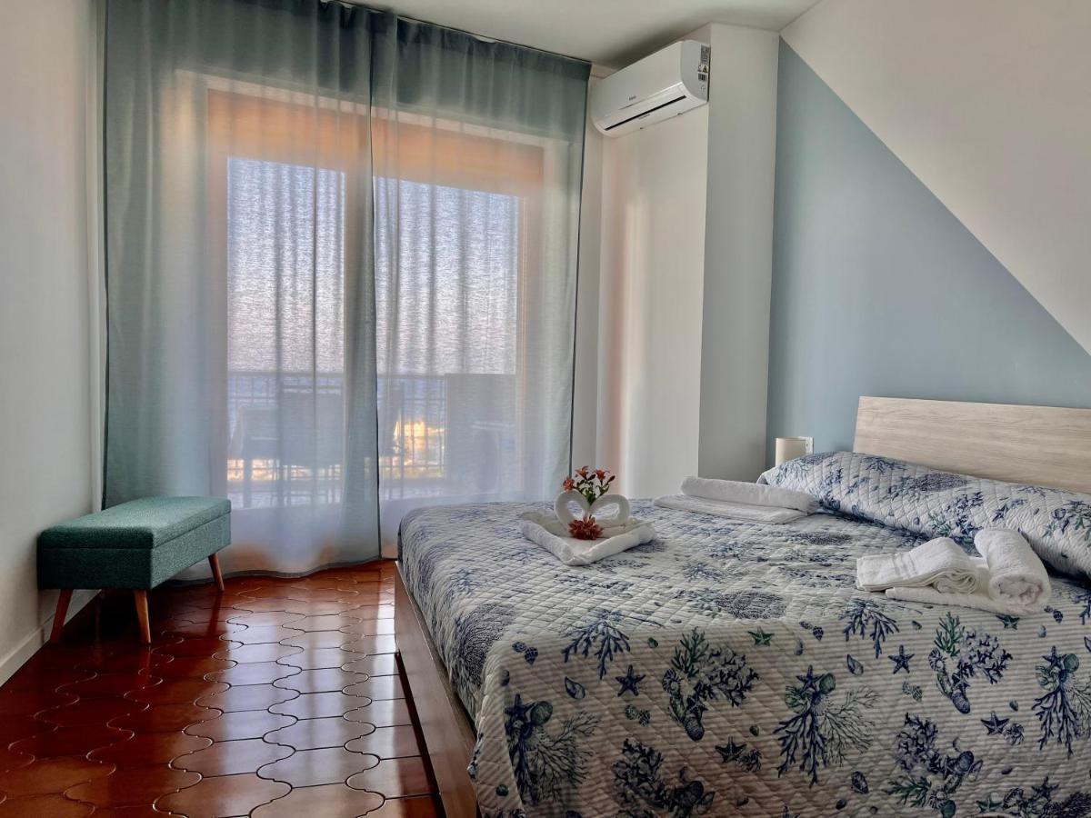 Special Home Vista Mare E Parcheggio Privato Сан Ремо Екстериор снимка