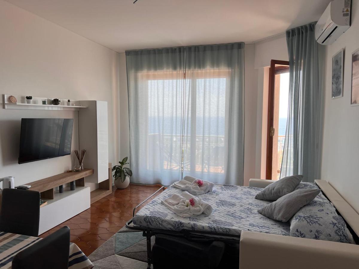 Special Home Vista Mare E Parcheggio Privato Сан Ремо Екстериор снимка