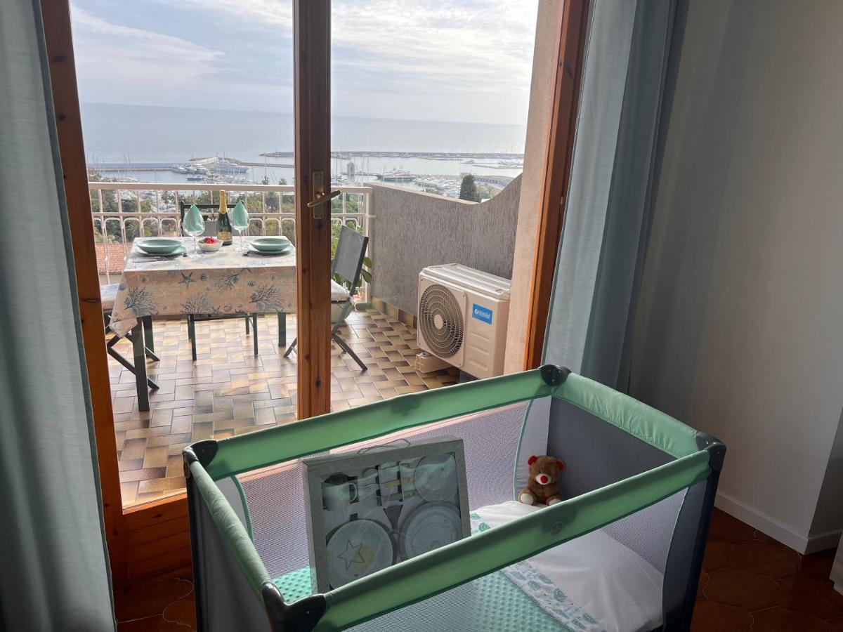 Special Home Vista Mare E Parcheggio Privato Сан Ремо Екстериор снимка