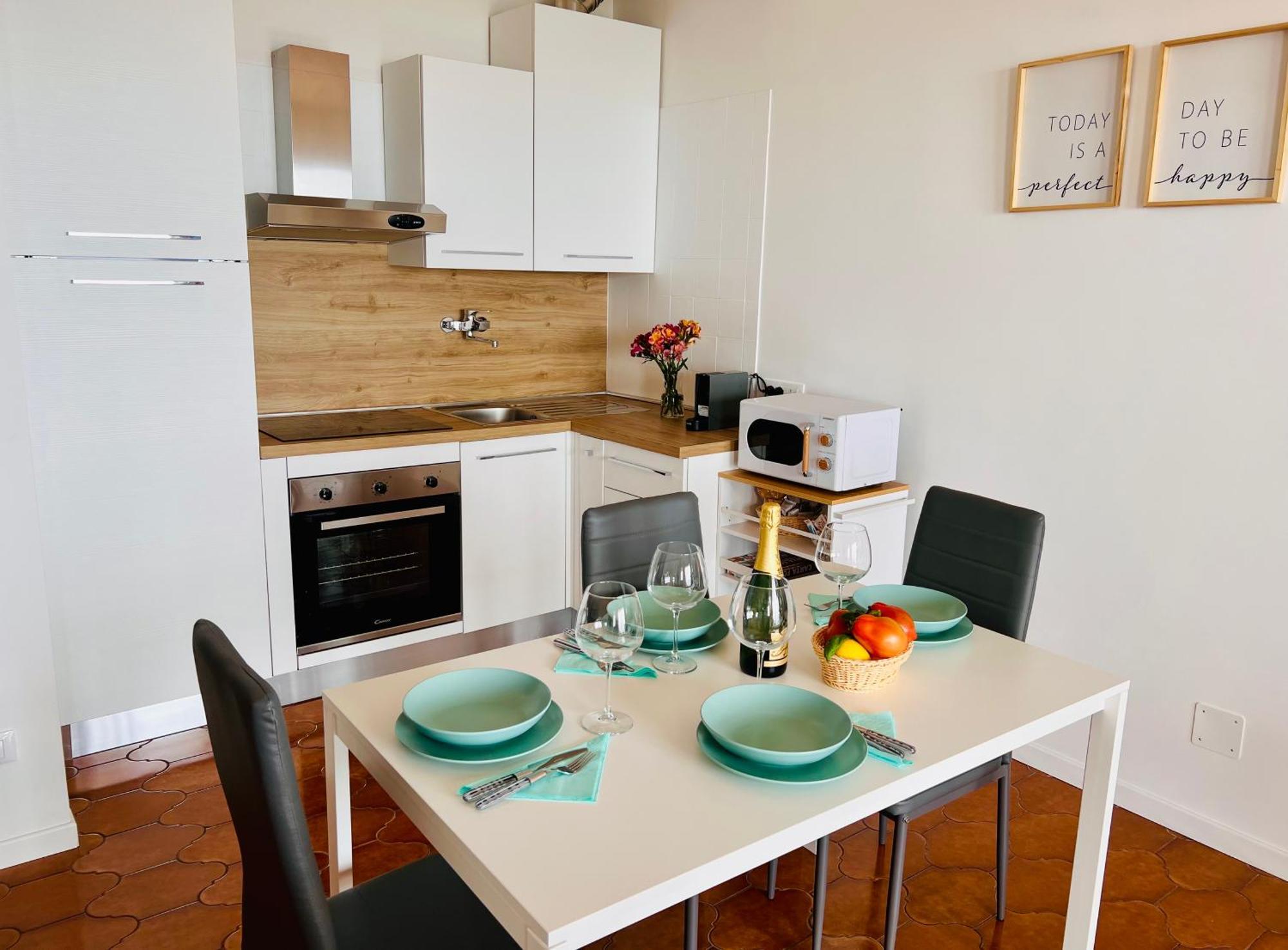 Special Home Vista Mare E Parcheggio Privato Сан Ремо Екстериор снимка