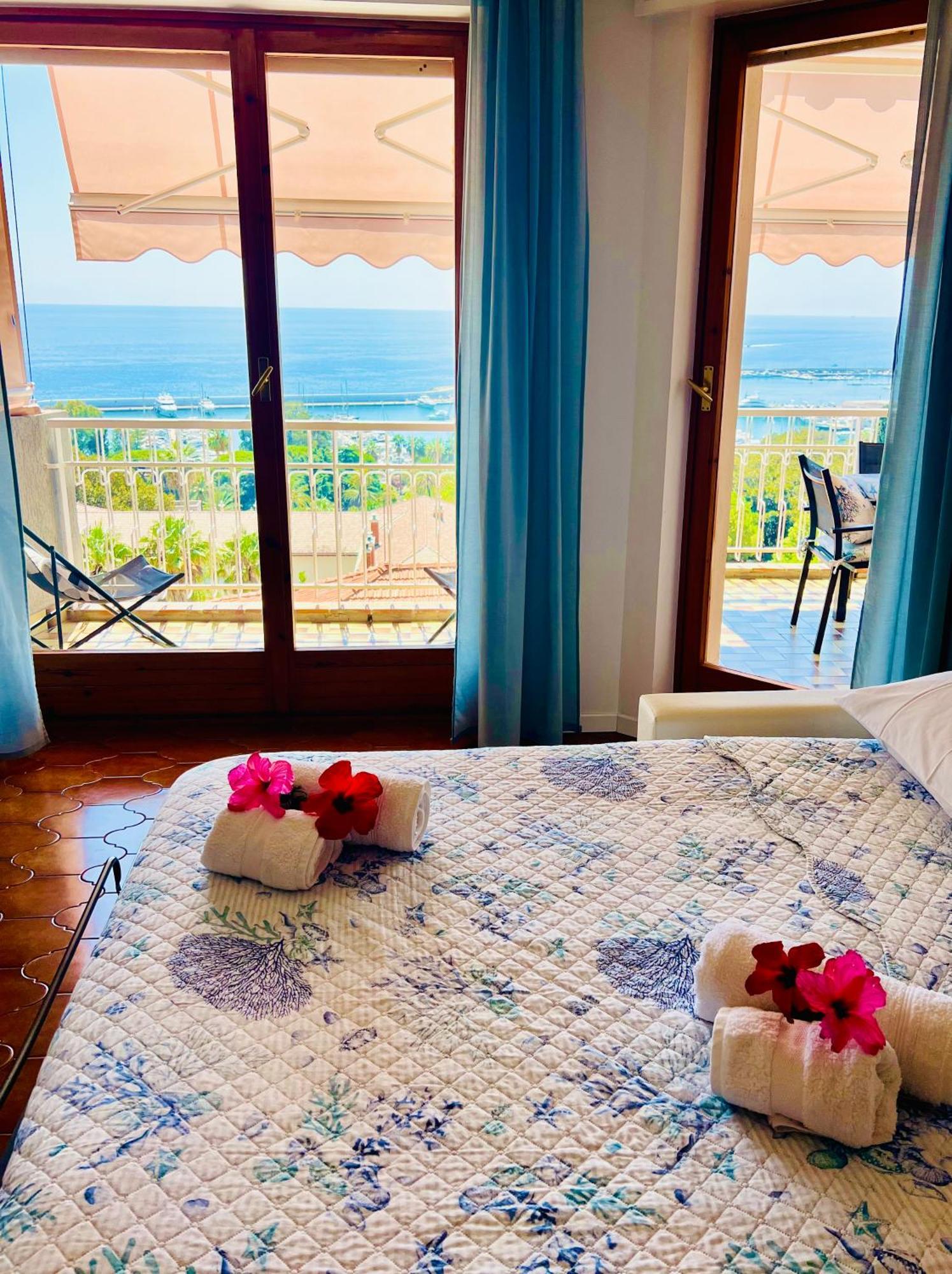 Special Home Vista Mare E Parcheggio Privato Сан Ремо Екстериор снимка